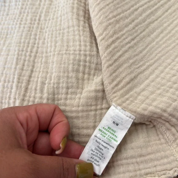 Aerie oversized Gauzy Coverup Shirt - Picture 9 of 9